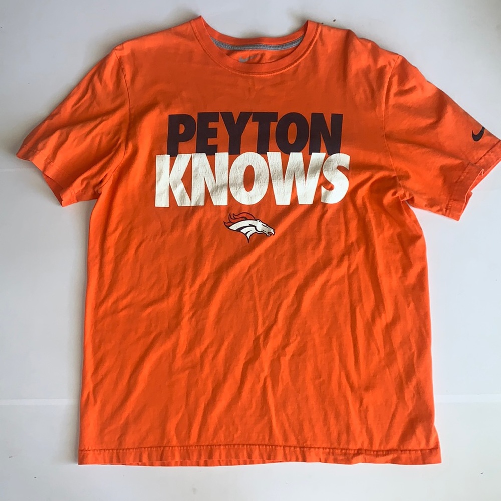 Nike Peyton Knows Denver Broncos T-shirt Size XL